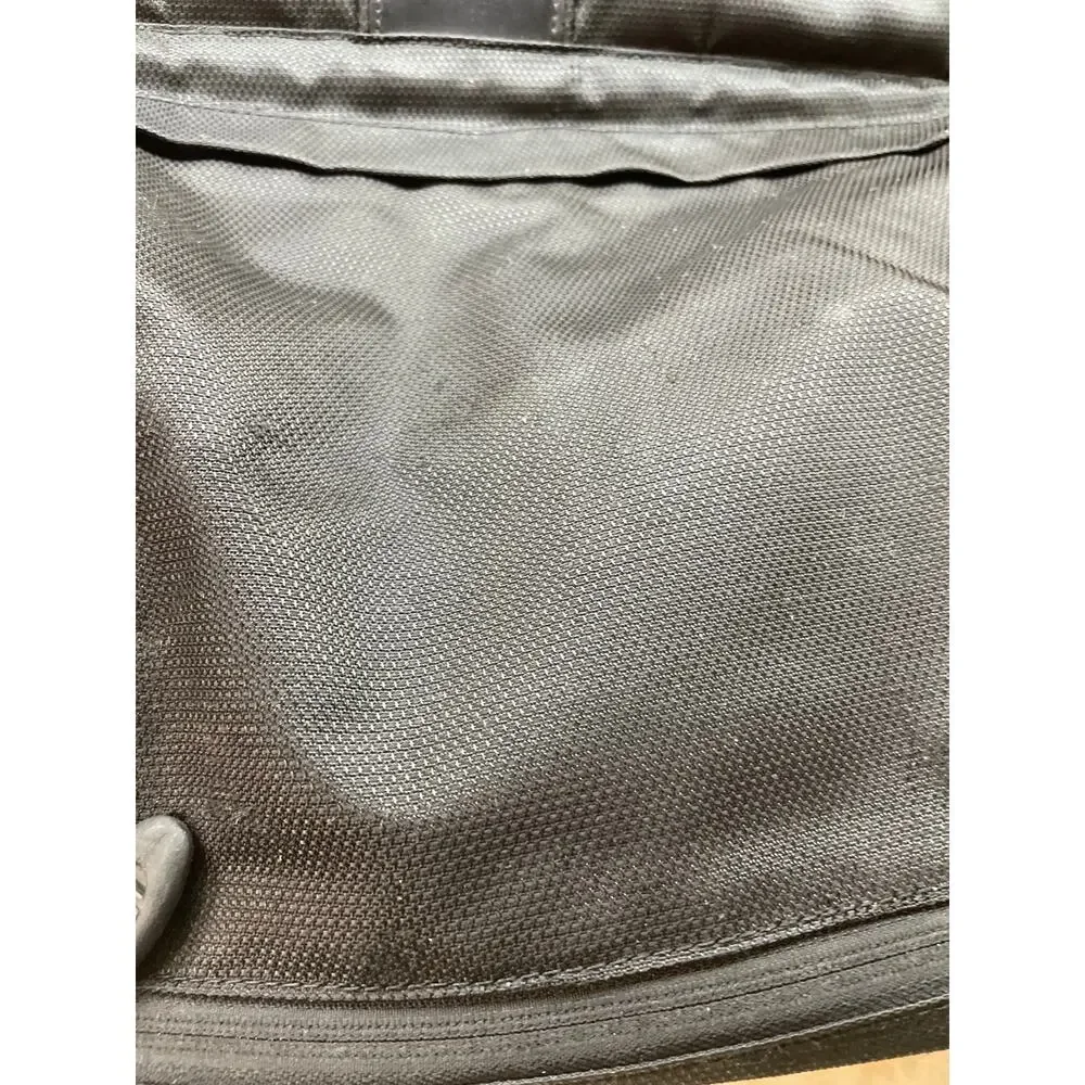 Tumi black messenger